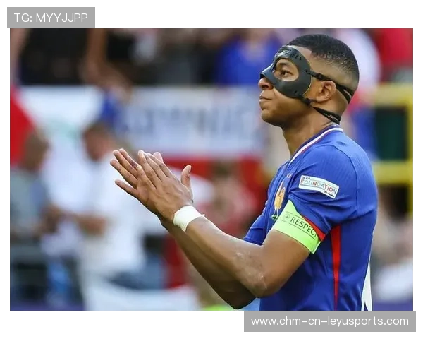 姆巴佩赛后佩戴小徽章献给家乡医院，善举获赞